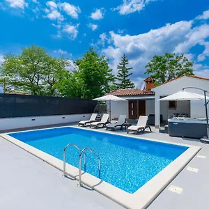 https://holiday-home-susanne.in-istria.net